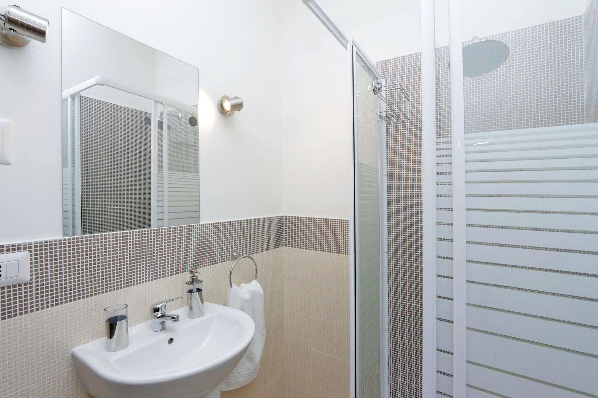 San Pietro Stazione Guesthouse Řím Exteriér fotografie