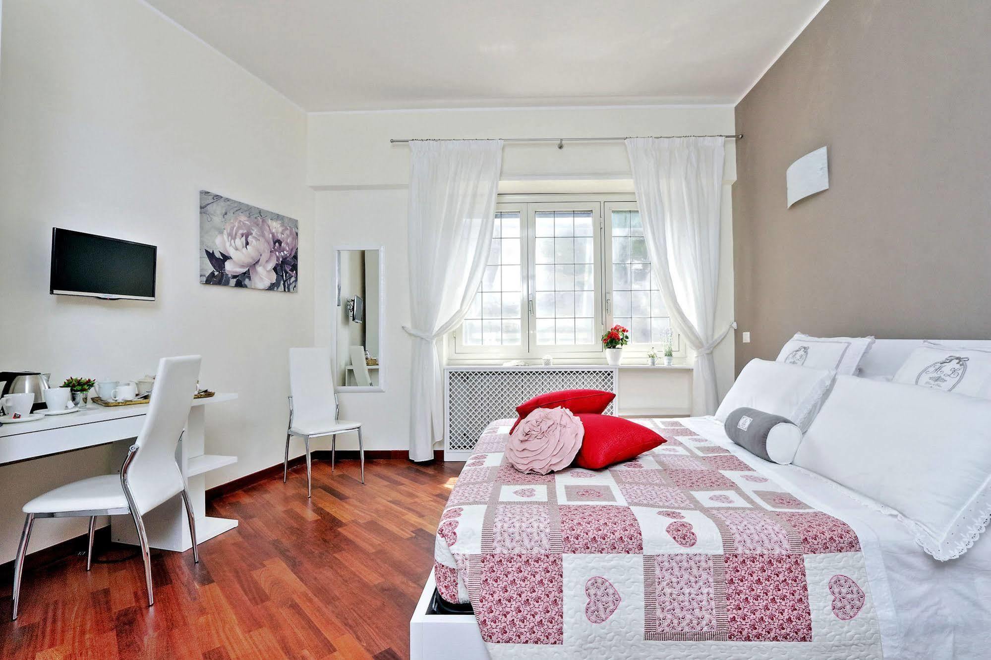 San Pietro Stazione Guesthouse Řím Exteriér fotografie